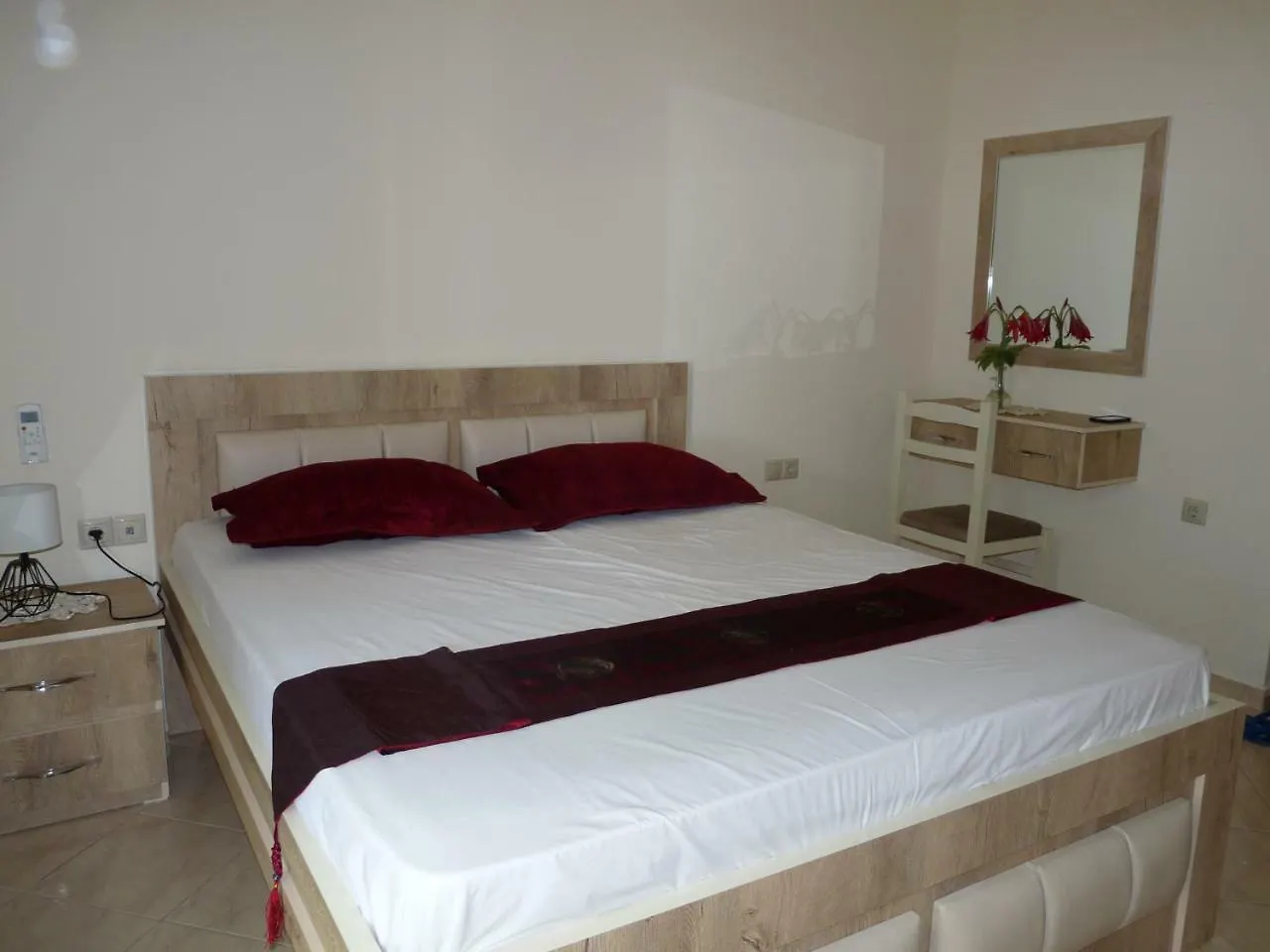 Apartment Dejvi Saranda 0*,